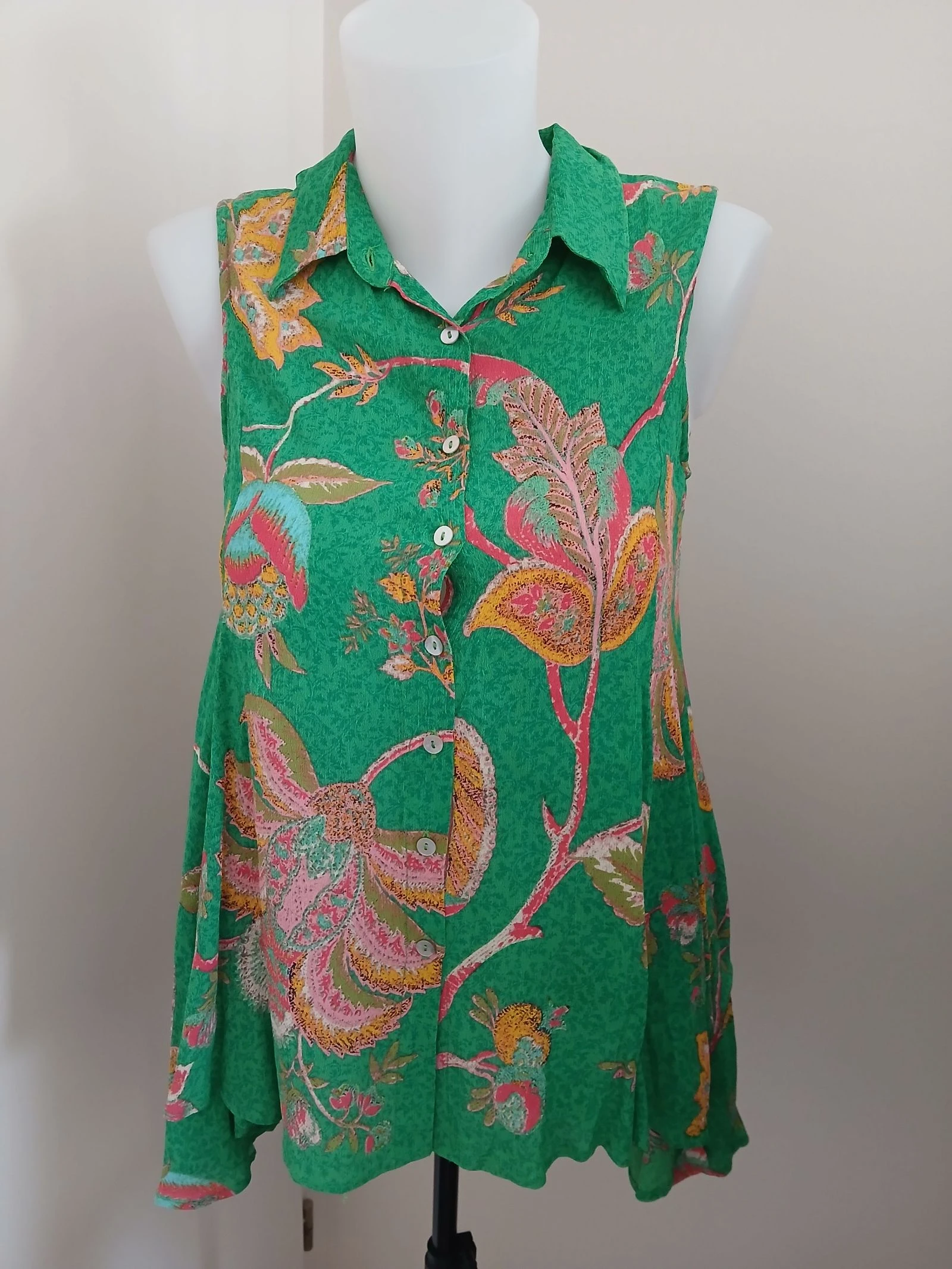 Blouse sans manche taille S